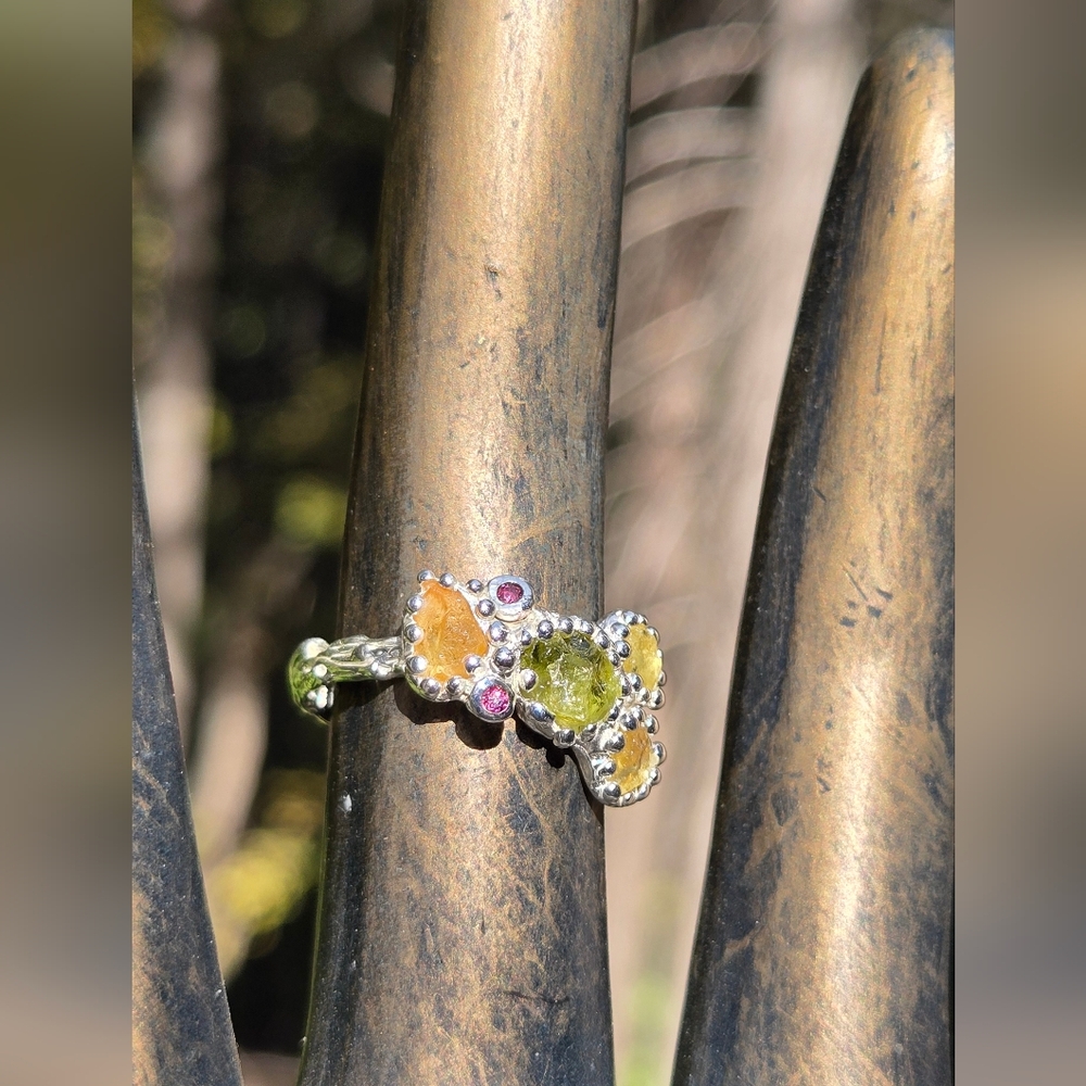 HOST PICK! 🎉🎊Sapphire & Rhodolite Natural Gemstone Sterling & White Gold Sz8 - Picture 4 of 7